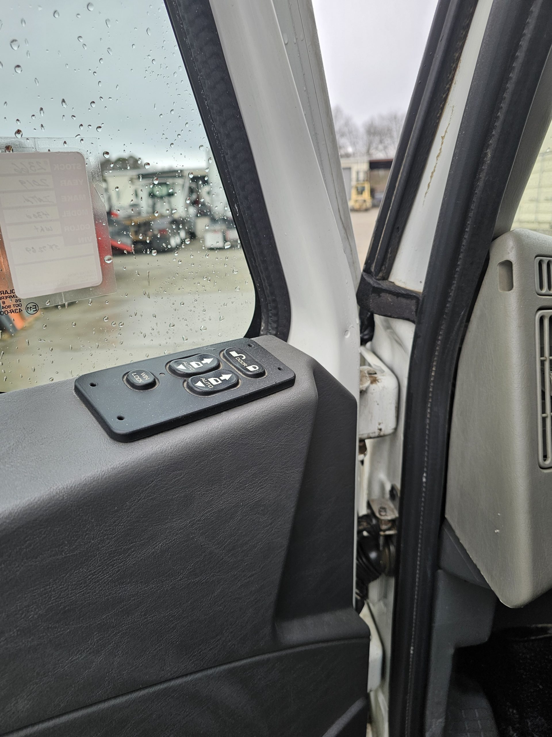 1000023951 1000023951