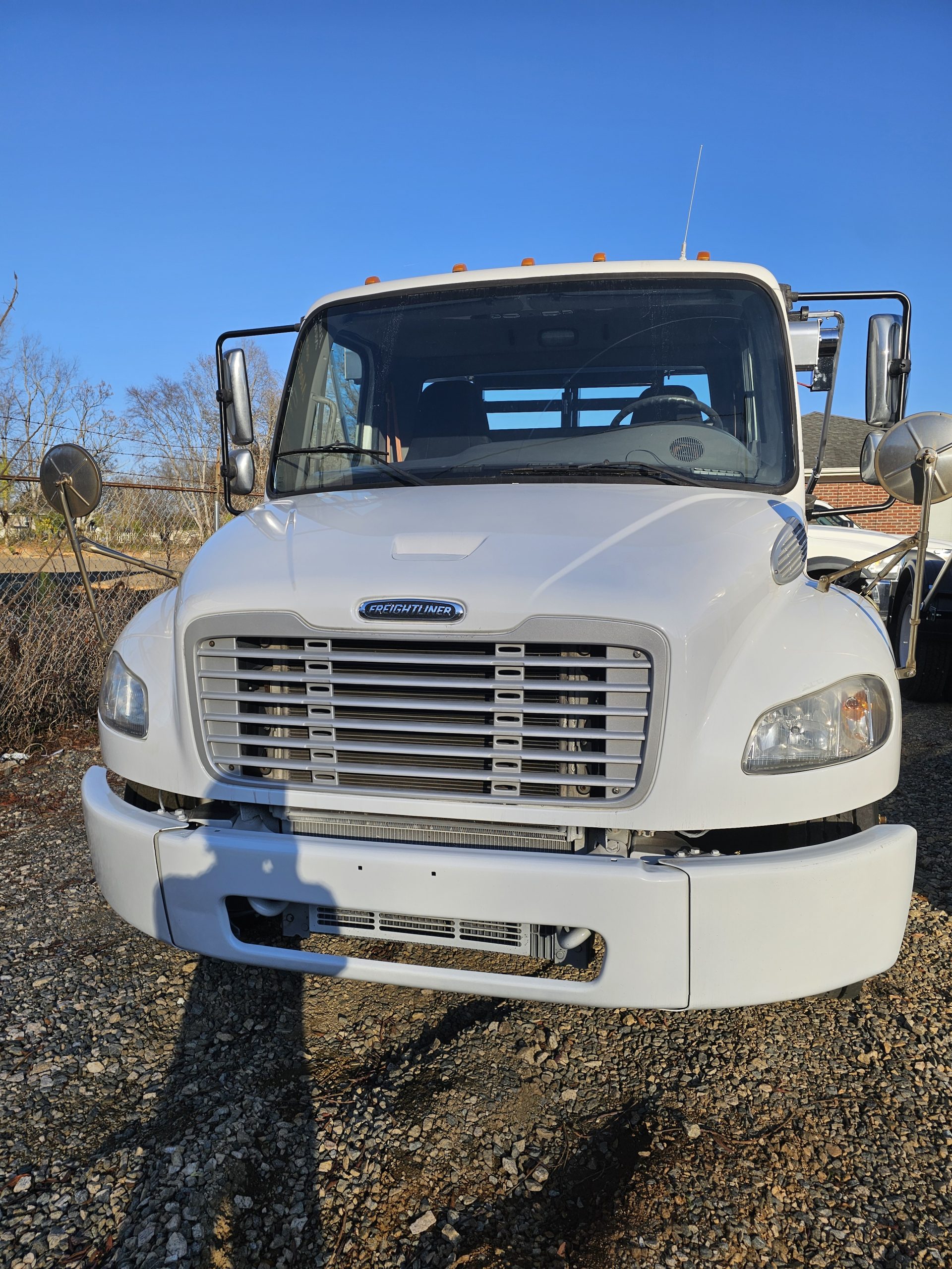 2017 FREIGHTLINER M2 2017 FREIGHTLINER M2 - image 1 of 6